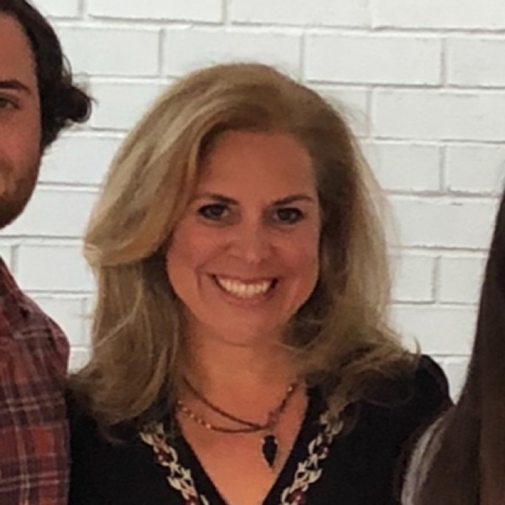 Meet your Posher, Jennifer